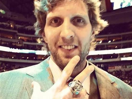 头条|人生赢家?无论谁夺冠他都有戒指?别闹了