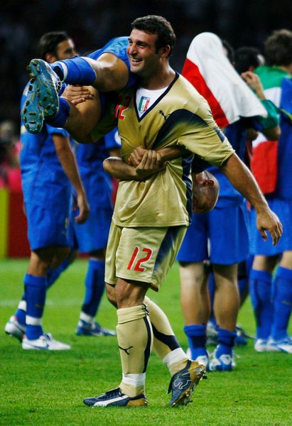 06年世界杯冠军现状:因扎吉退役 皮尔洛仍是大