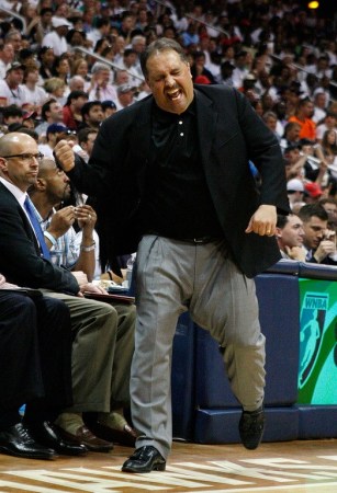 库里:弟弟进队没走后门 他住我家需做家务当房