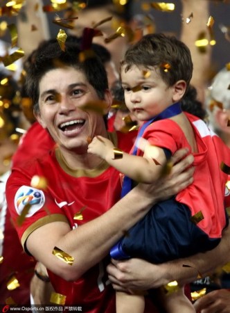 高层证实孔卡已签老东家 年薪420万美元签3年