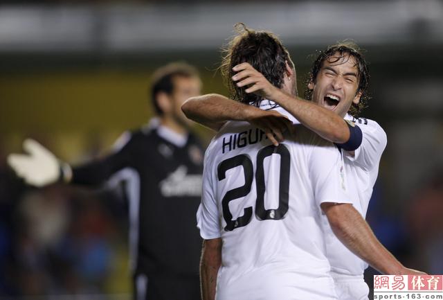 伊瓜因:不后悔拒绝阿森纳 要在那不勒斯创造历