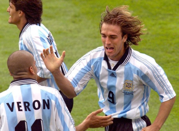 《米兰体育报》报道,在阿根廷进行的一场新闻发布会中,贝隆宣布了他