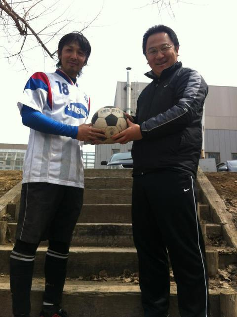 日本足球浪人赴老挝踢球 10年踢遍17个联赛(图