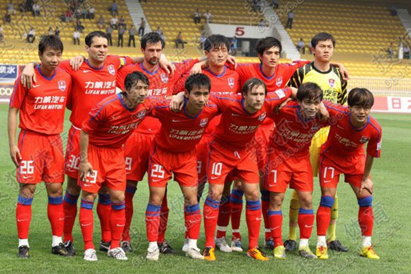 中甲16强:成足引援花900万 港甲球员加盟沈足