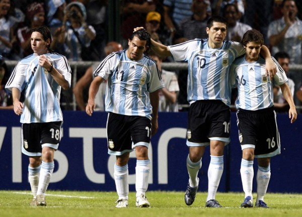 阿根廷能夺世界杯吗_曼联夺欧联杯冠军_曼联夺欧联杯冠军视频
