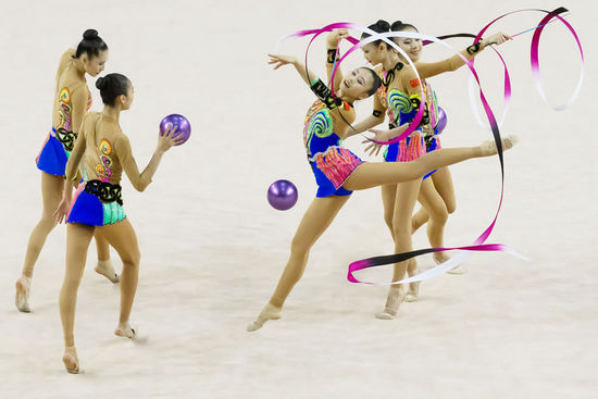 高清:艺术体操世界杯中国夺冠 长腿魅影如精灵