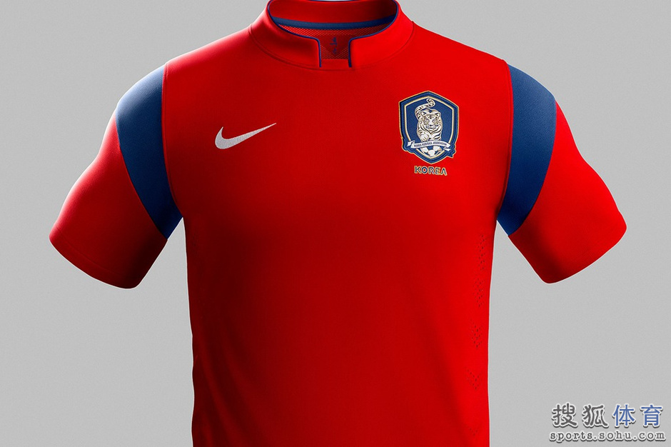 荷兰世界杯客场球衣公布 亮丽蓝衫精致格纹(图