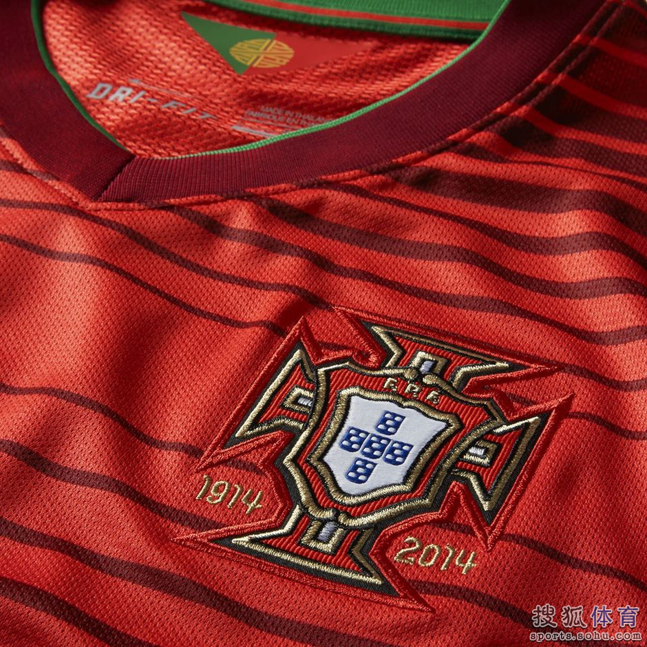 高清:葡萄牙公布世界杯客场战袍 C罗着战衣作
