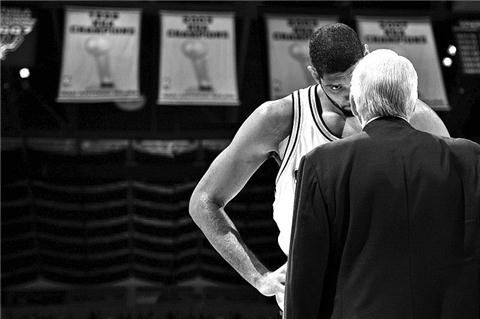 险联手邓肯!科麦眼红最强师徒