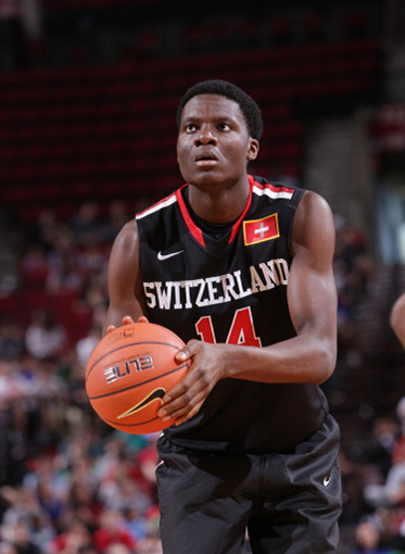 火箭新秀模板为雄鹿字母哥 美媒:还没法打NBA