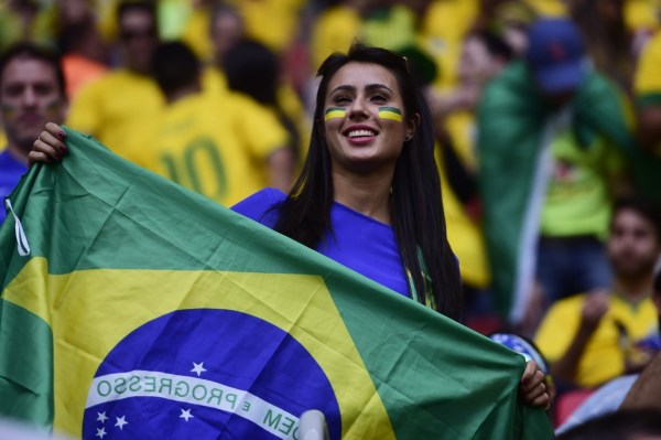 巴西的哥:中国乘客常多要发票 不聊世界杯聊姑