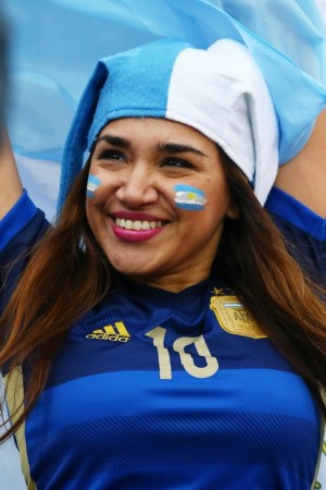 阿根廷夺冠三原因:坐镇南美主场 德国大胜易自
