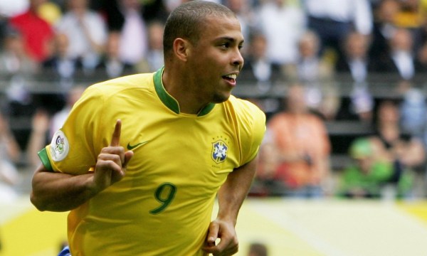 内马尔出任巴西国家队队长 22岁巨星取代弟媳