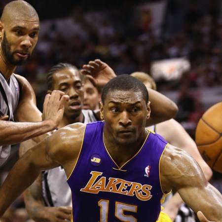 曝76人为囤选秀权欲交易迈卡威 美媒:实在看不