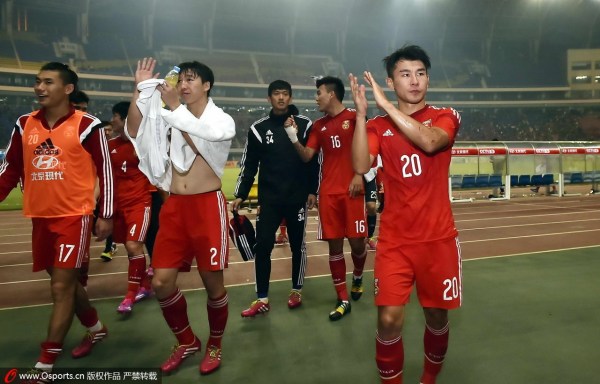 杨旭飞赴德国手术恢复 四周后动球望出战亚洲