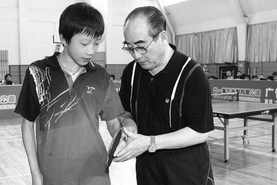 中国乒乓球元老,中美乒乓外交之父庄则栋,近日癌症病情恶化,再一次