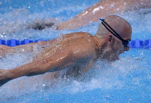 图文:男子100米蝶泳决赛 匈牙利选手切赫摘银