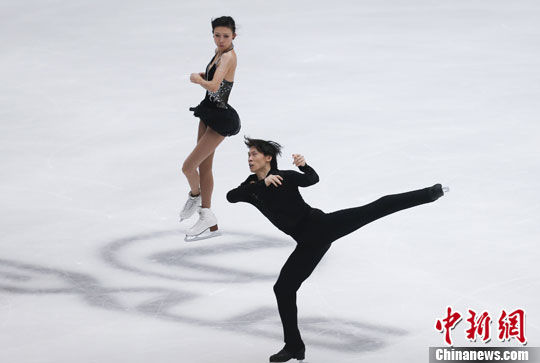 中国花样滑冰 夫妻档 庞清\/佟健:索契好梦待圆