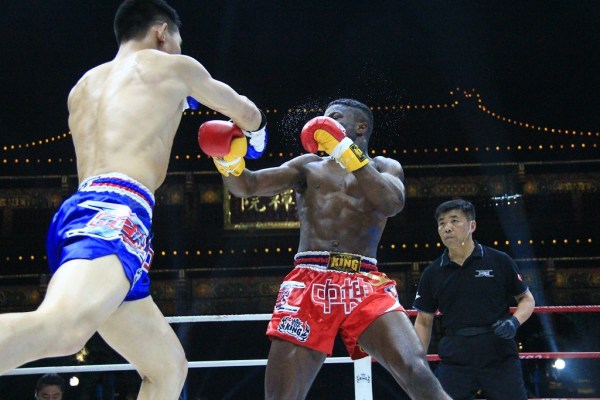 昆仑决5 四人争霸赛 状况频出 猛兽问鼎