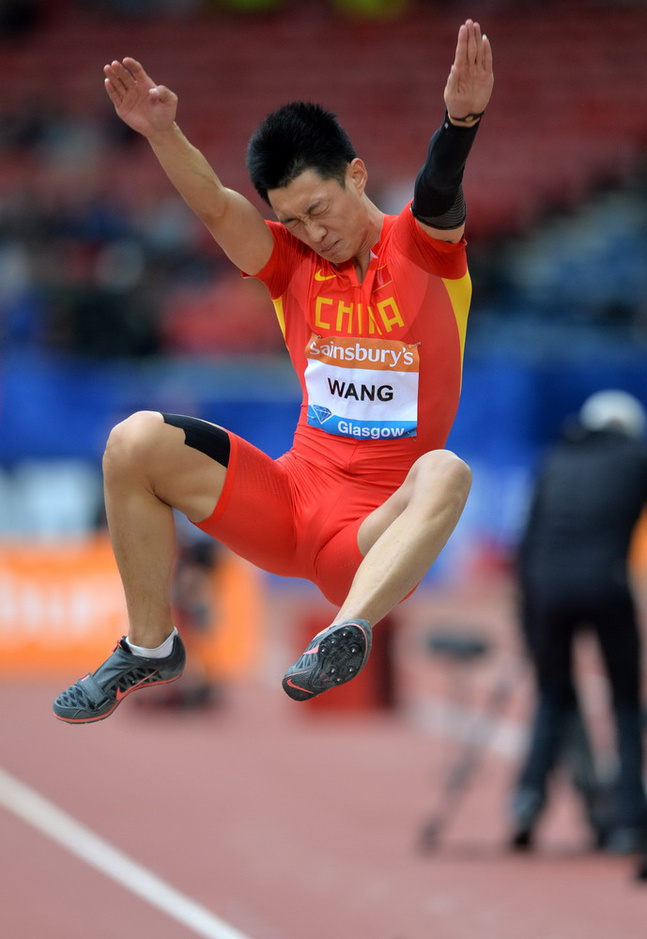 高清:王嘉男格拉斯哥跳远摘铜 奥运冠军频爆冷_热点聚焦_大众网