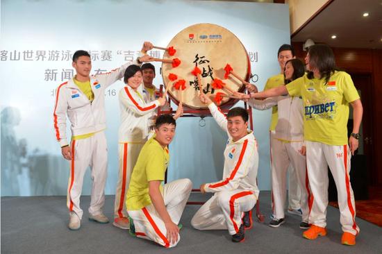 中国泳军喀山力争奖牌榜第二 博瑞成冠军座驾