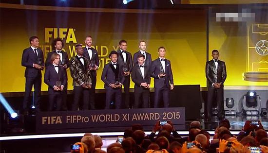 11日18时30分),国际足联2015年度颁奖大典在苏黎世举行,首先揭晓世界