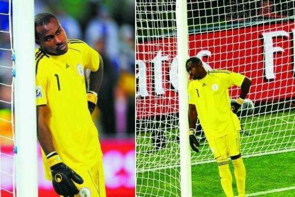 2010年世界杯,恩耶亚马因为靠在门柱目睹对手进攻获封淡定哥