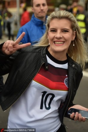德国美女球迷足球图片